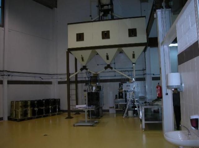 Compresores Lor S.L interior de taller industrial